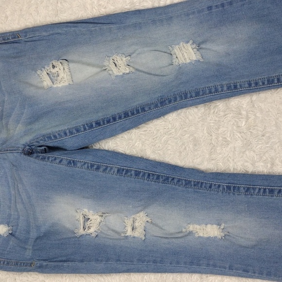 Seven7 Slim Straight Blue Light Wash Five Pocket Distressed Raw Hem Skinny Jean - Picture 5 of 16